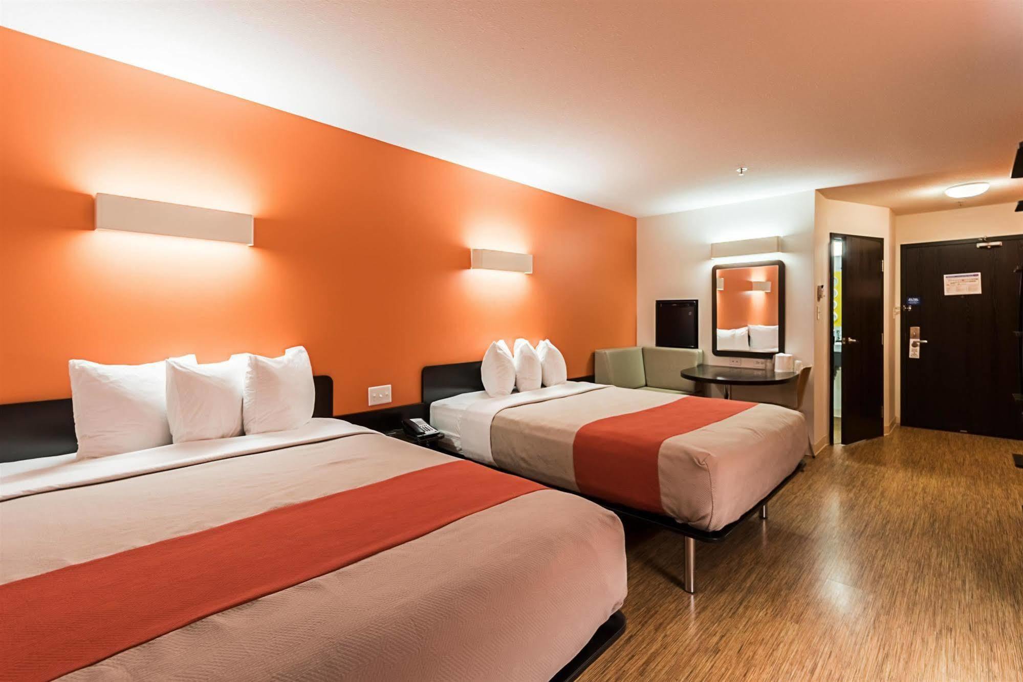 Motel 6-Moosomin, Sk Luaran gambar