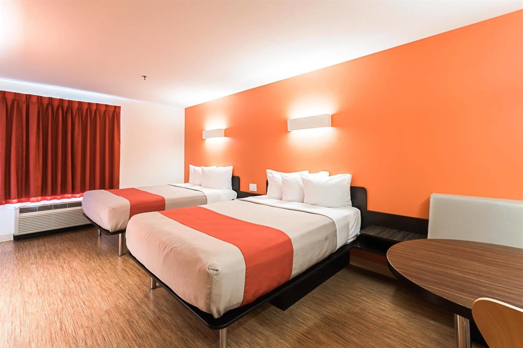 Motel 6-Moosomin, Sk Luaran gambar
